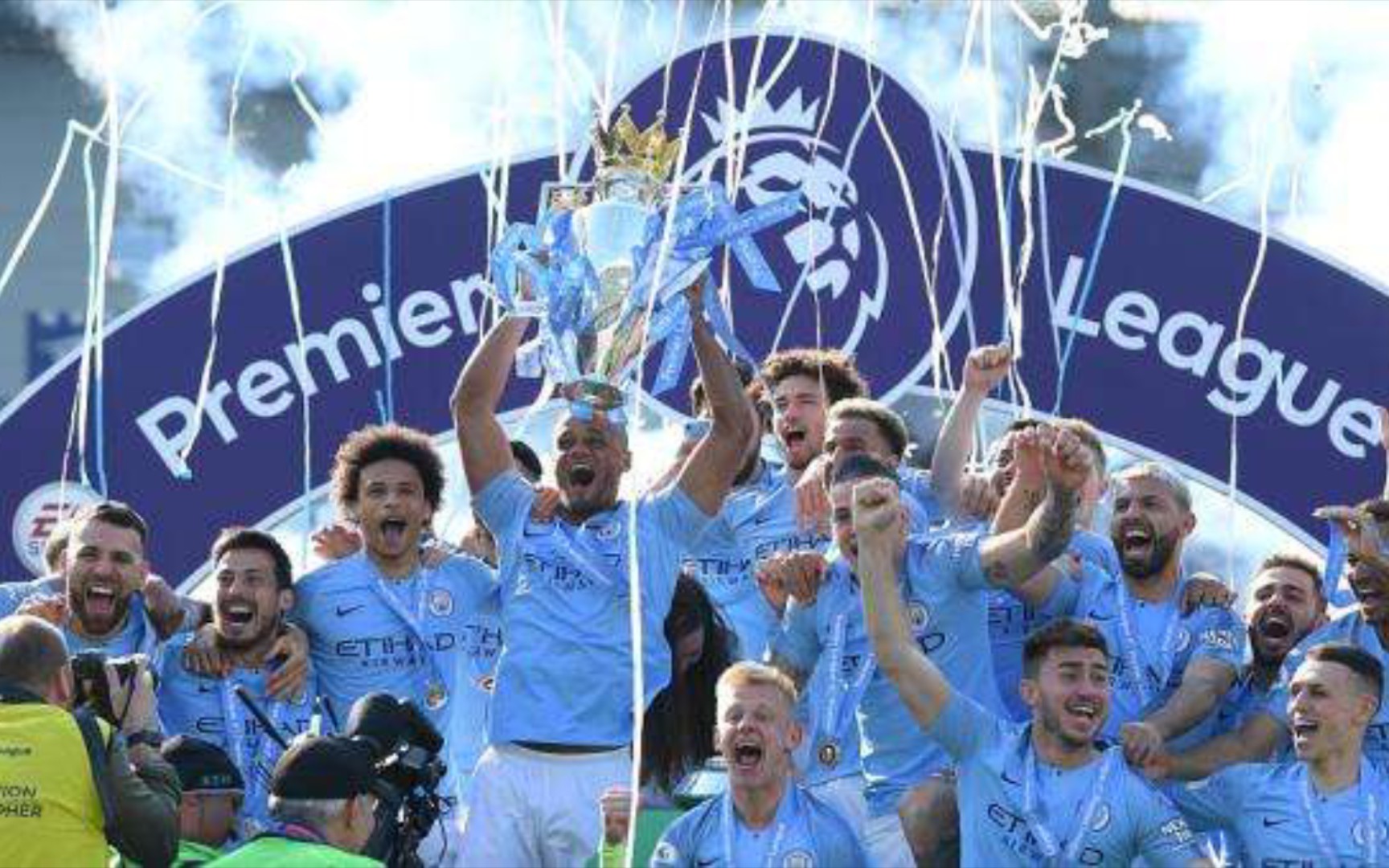 他的执教理 他的执教理